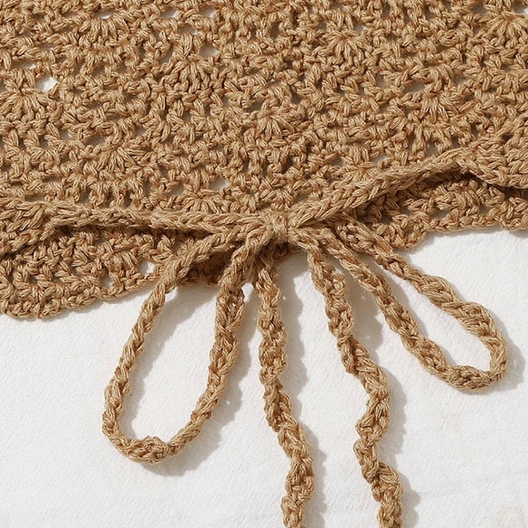 CROCHET HALTER TOP - Picture 4 of 6